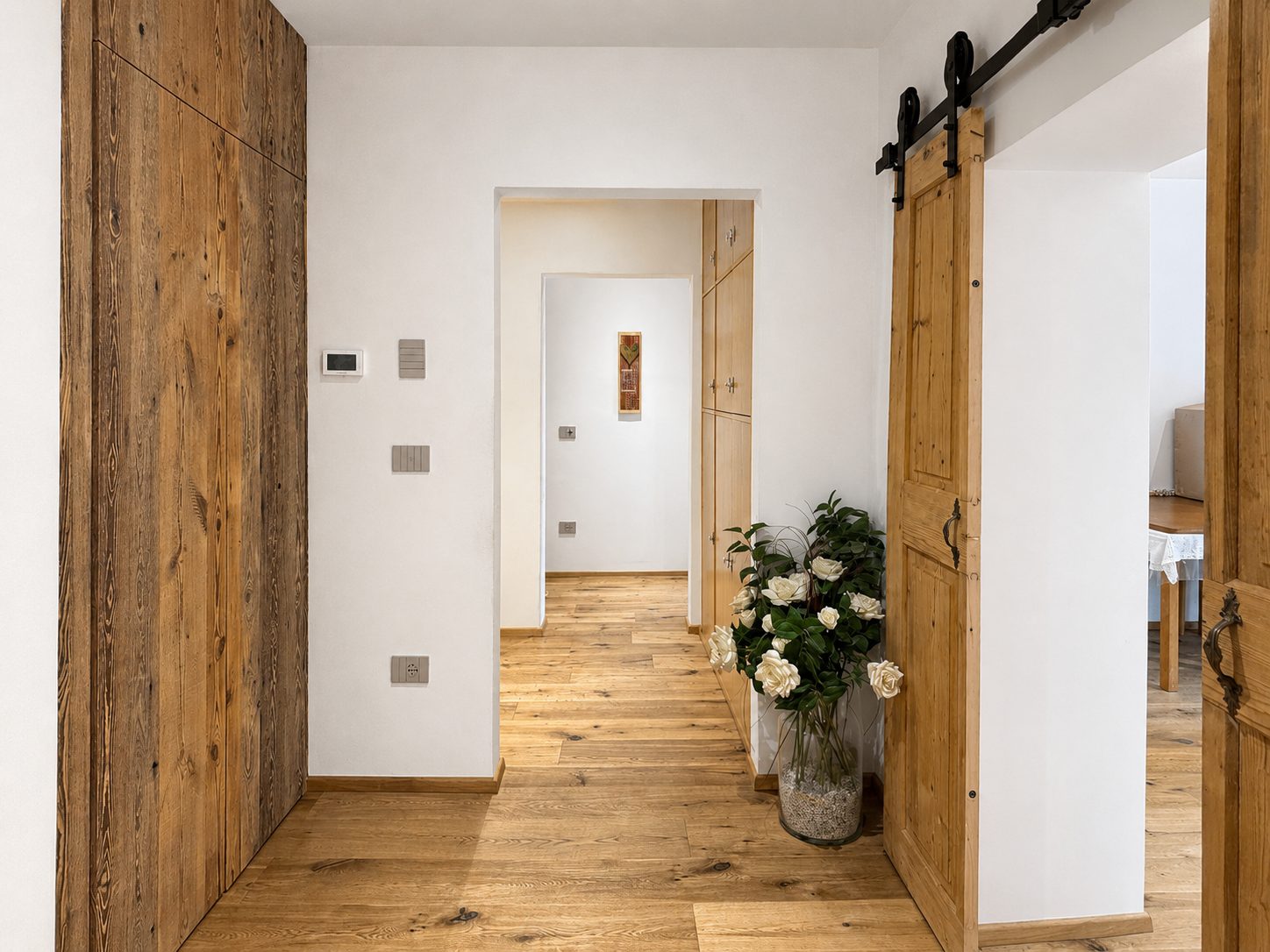 Spacious, finely renovated apartment in Bronzolo — 4